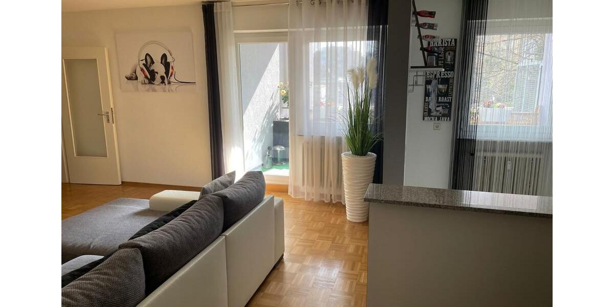 Etagenwohnung Reutlingen - 2 Zimmer, 73 m&sup2;, 980&euro; | Angebot:25237187
