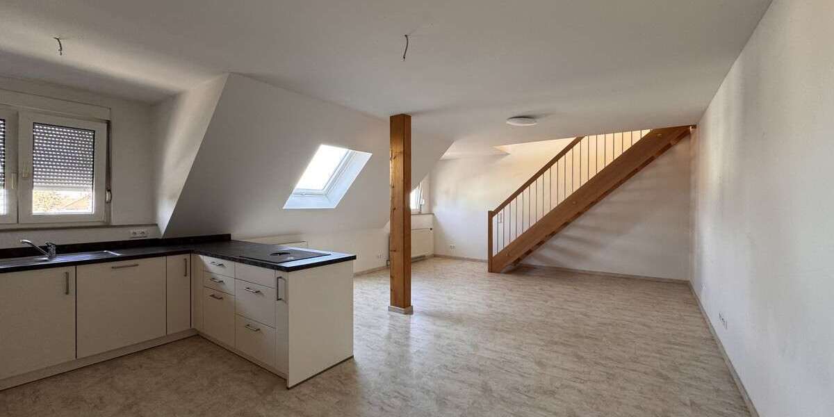 Etagenwohnung Crailsheim Roßfeld - 4 Zimmer, 105 m&sup2;, 1.000&euro; | Angebot:25900695