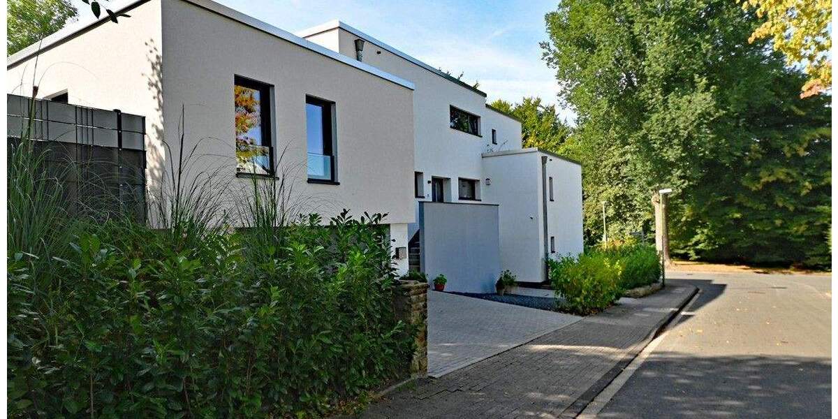 Einfamilienhaus Essen Bredeney - 1 Zimmer, 330 m&sup2;, 5.500&euro; | Angebot:25275680