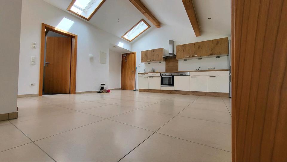 Dachgeschoßwohnung Unterdietfurt - 3 Zimmer, 82 m&sup2;, 920&euro; | Angebot:26578660
