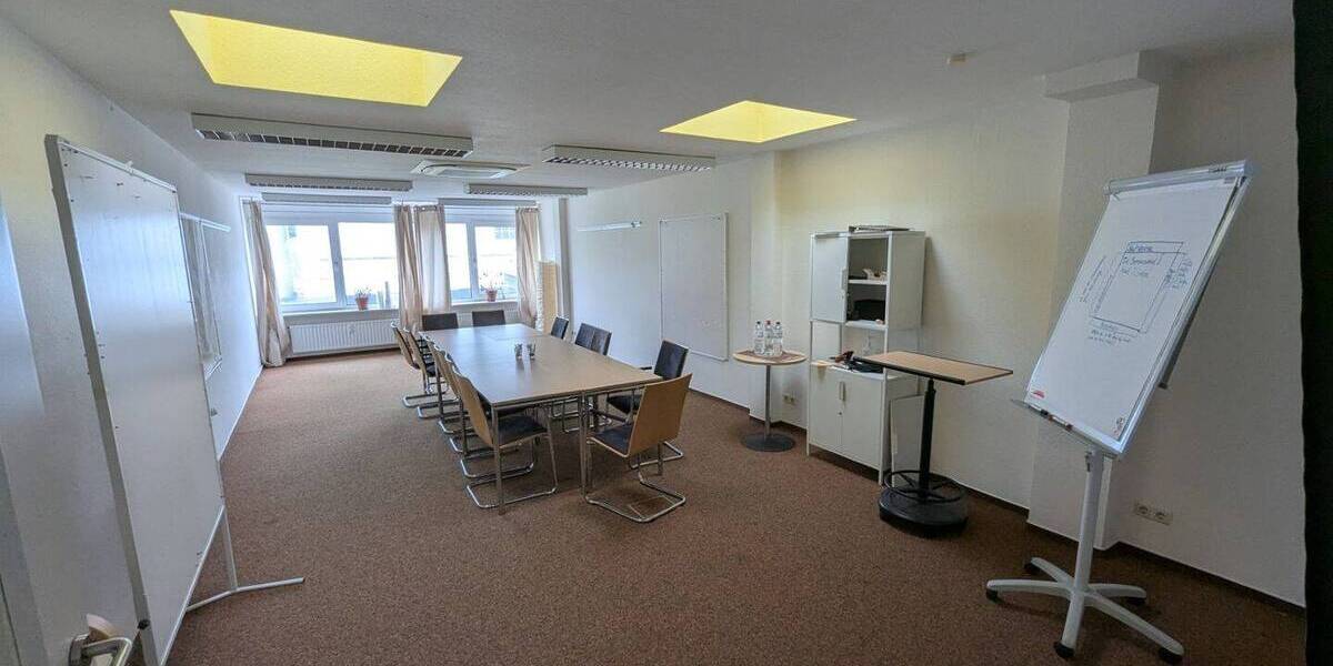 Gewerbeobjekt Schwarzenbek - 1 Zimmer, 305 m&sup2;, 2.595&euro; | Angebot:22666483