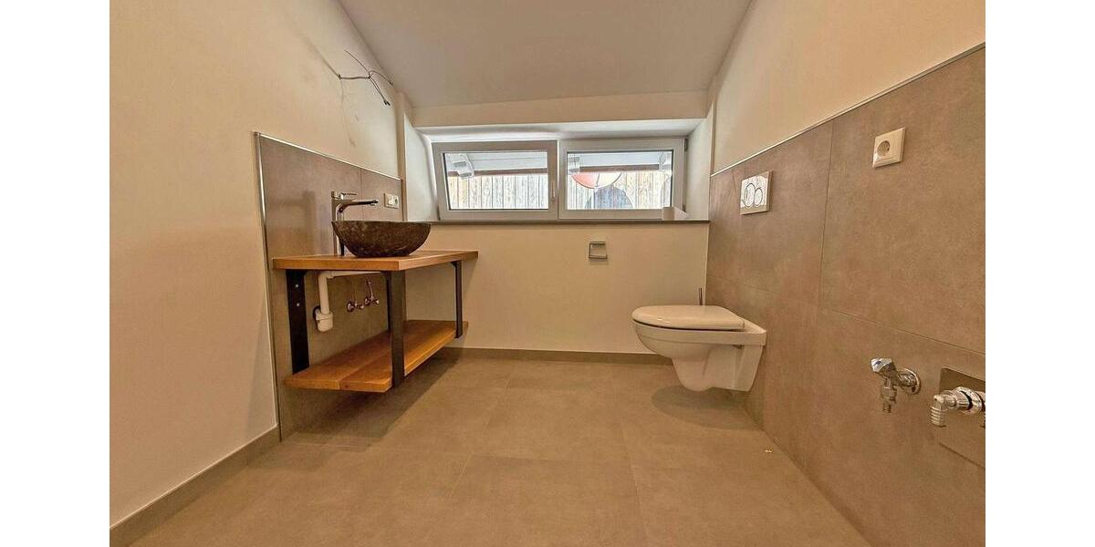 Etagenwohnung Altenmarkt an der Alz - 3 Zimmer, 83 m&sup2;, 1.000&euro; | Angebot:22180739