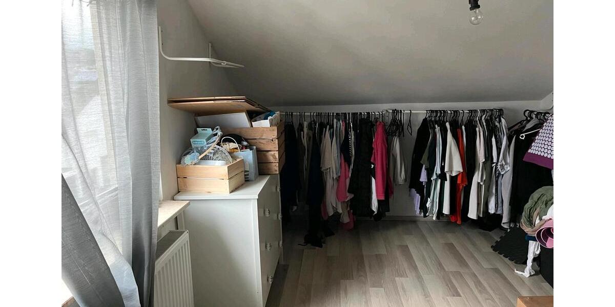 Dachgeschoss Wohnung 2 zimmer