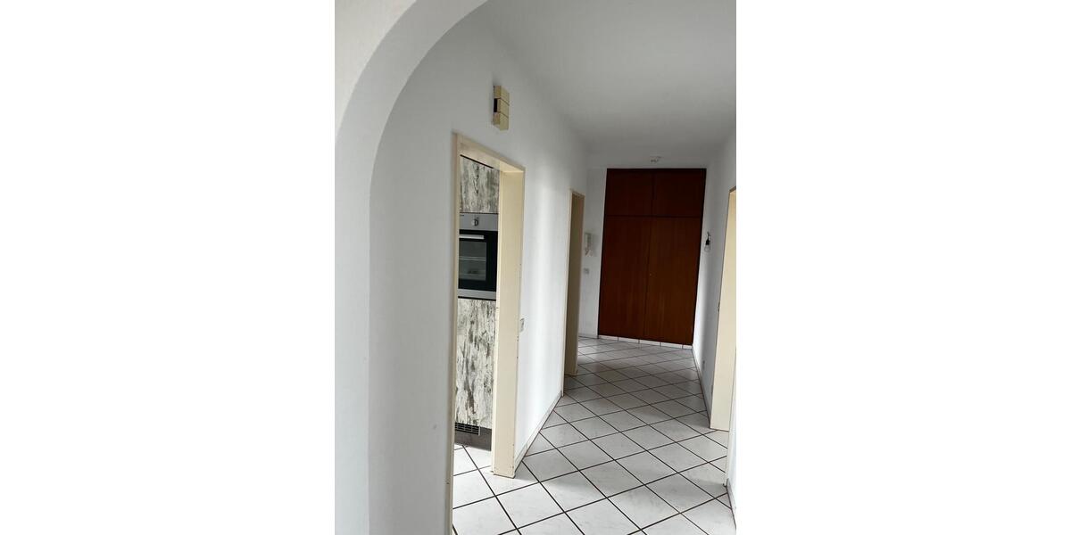 Etagenwohnung Völklingen - 4 Zimmer, 100 m&sup2;, 1.050&euro; | Angebot:26293919