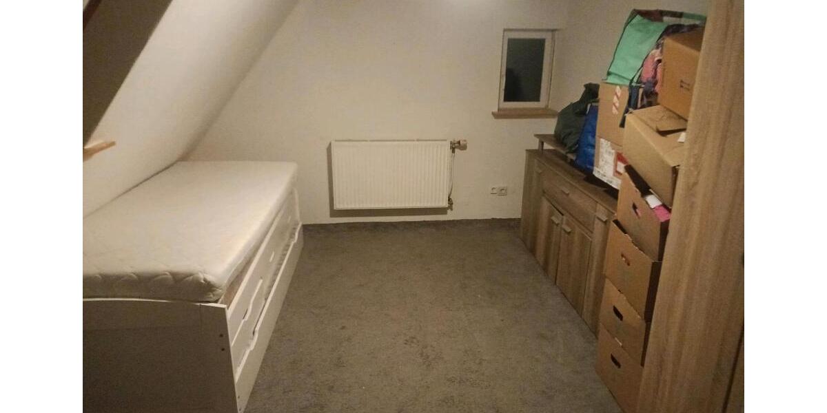 Dachgeschoßwohnung Sehmatal - 3 Zimmer, 69 m&sup2;, 345&euro; | Angebot:25560661