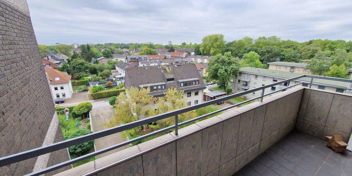 Komfortables Wohnen: Balkon, Tiefgarage, Pool & Sauna in Duisburg 3 zimmer