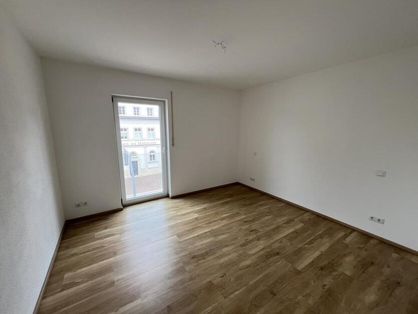4-Zimmer-Wohnung - Aufzug - Garage mit direkt Zugang zum Gebäude - Baujahr 2016 - Balkon