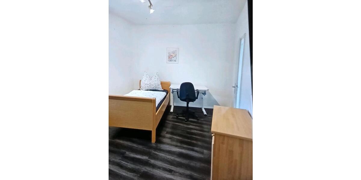 Wohnen auf Zeit Münchberg - 4 Zimmer, 95 m&sup2;, 1.600&euro; | Angebot:26133584