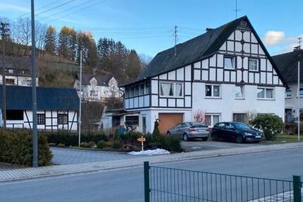 Monture Dachgeschosswohnung 3 zimmer