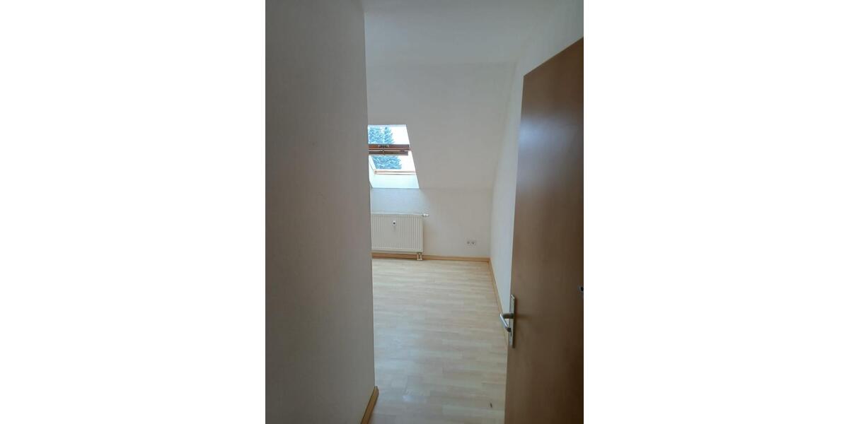 Dachgeschoßwohnung Großschirma - 2 Zimmer, 59 m&sup2;, 420&euro; | Angebot:25762271