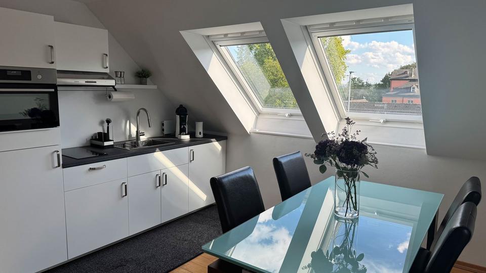 Wohnen auf Zeit Bornheim - 2 Zimmer, 60 m&sup2;, 130&euro; | Angebot:26268326