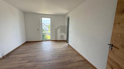 LICHTDURCHFLUTET WOHNEN MIT BALKON & AUFZUG 3 zimmer