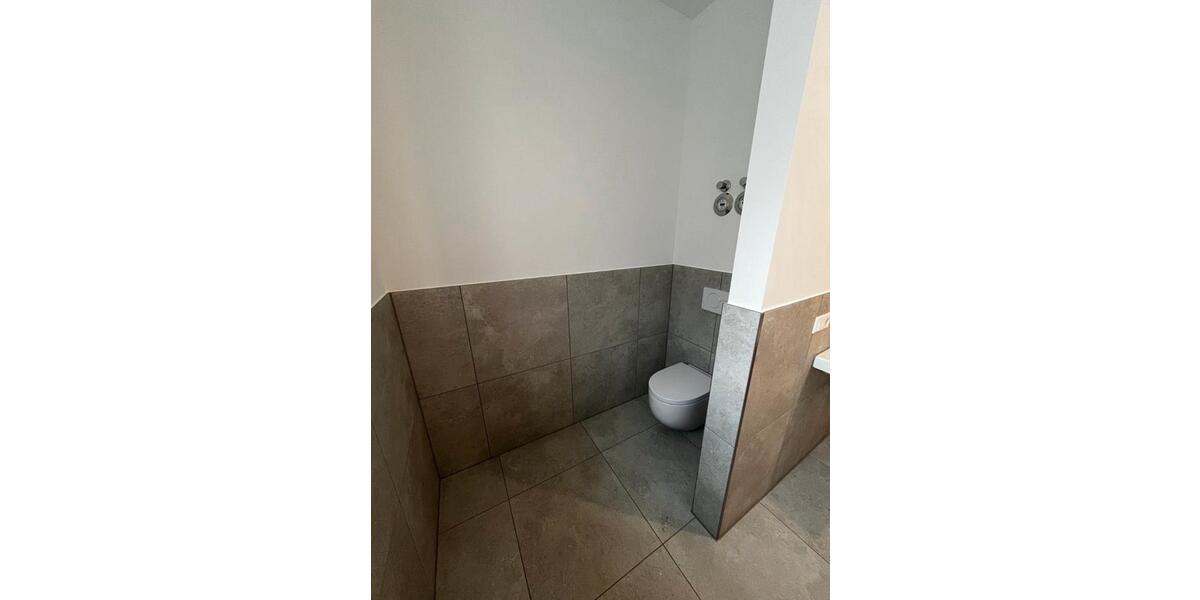 Etagenwohnung Bühl - 3 Zimmer, 80 m&sup2;, 1.200&euro; | Angebot:25340802