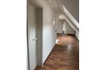 Dachgeschoßwohnung Burg Stargard - 2 Zimmer, 56 m&sup2;, 300&euro; | Angebot:23293987