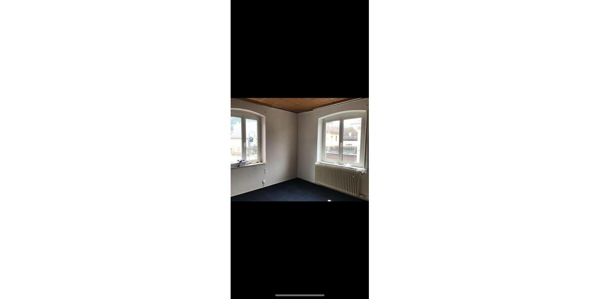 Etagenwohnung Wallenfels - 4 Zimmer, 101 m&sup2;, 550&euro; | Angebot:26088941