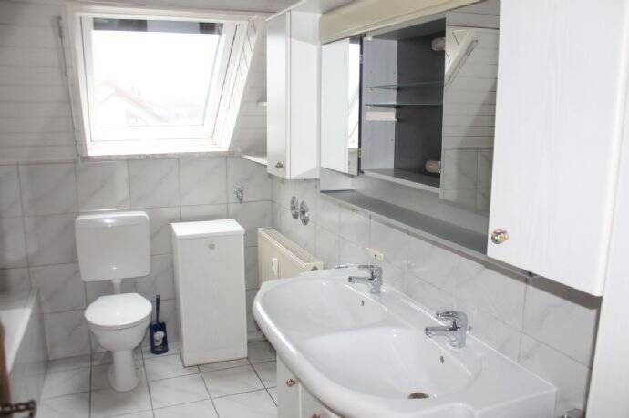 Etagenwohnung Seubersdorf in der Oberpfalz Seubersdorf - 5 Zimmer, 122 m&sup2;, 890&euro; | Angebot:24037138