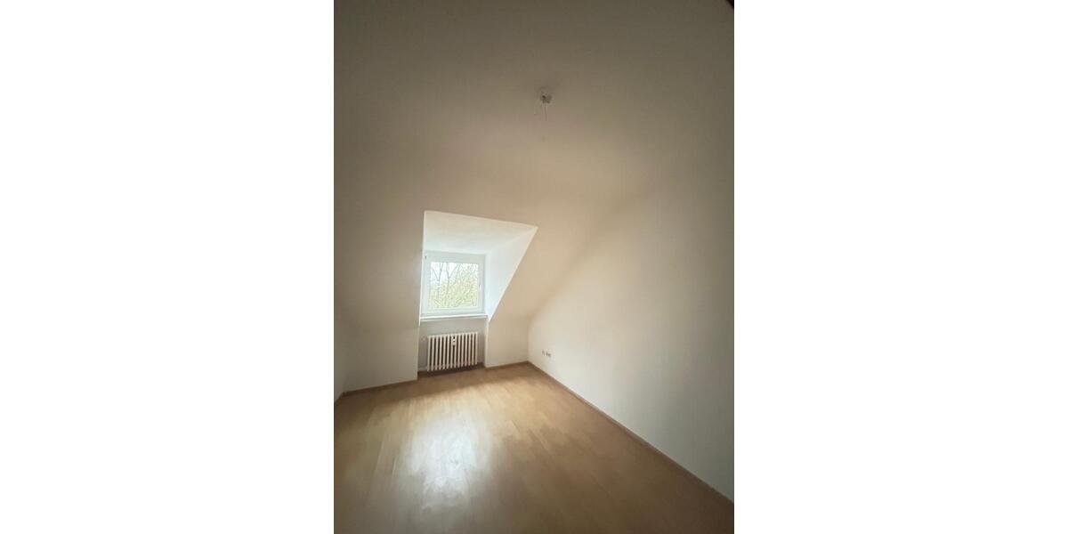 Dachgeschoßwohnung Oberhausen Osterfeld - 3 Zimmer, 63 m&sup2;, 567&euro; | Angebot:24487658