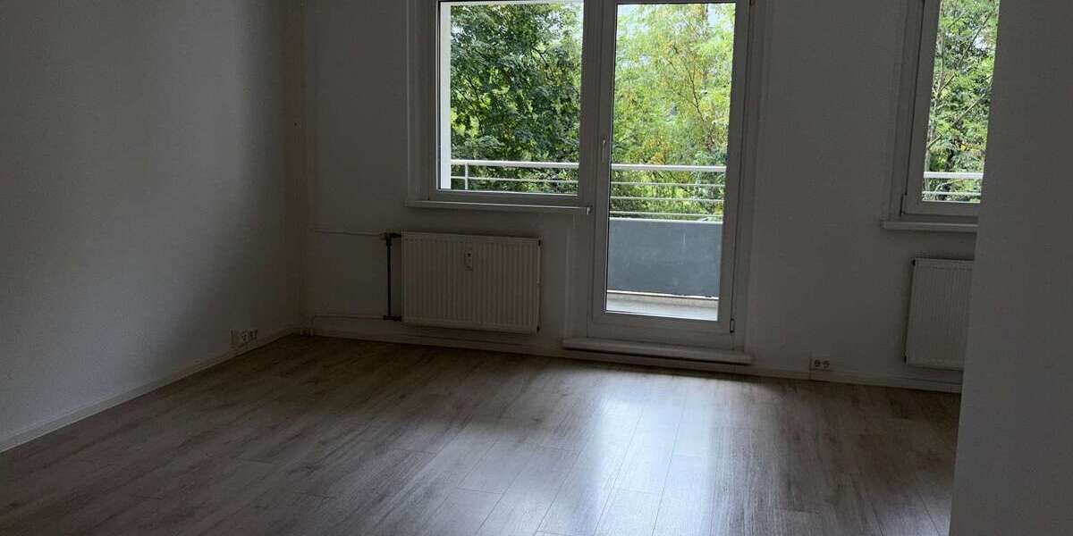 Etagenwohnung Berlin Neu-Hohenschönhausen - 4 Zimmer, 91 m&sup2;, 1.199&euro; | Angebot:27456461