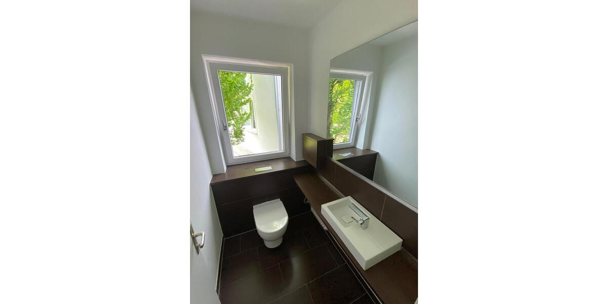 Terrassenwohnung Cham - 4 Zimmer, 150 m&sup2;, 1.380&euro; | Angebot:23273835