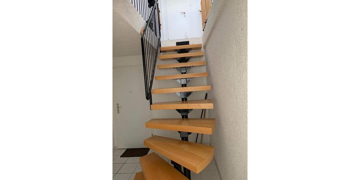 Dachgeschoßwohnung Neukieritzsch - 3 Zimmer, 71 m&sup2;, 600&euro; | Angebot:25986541