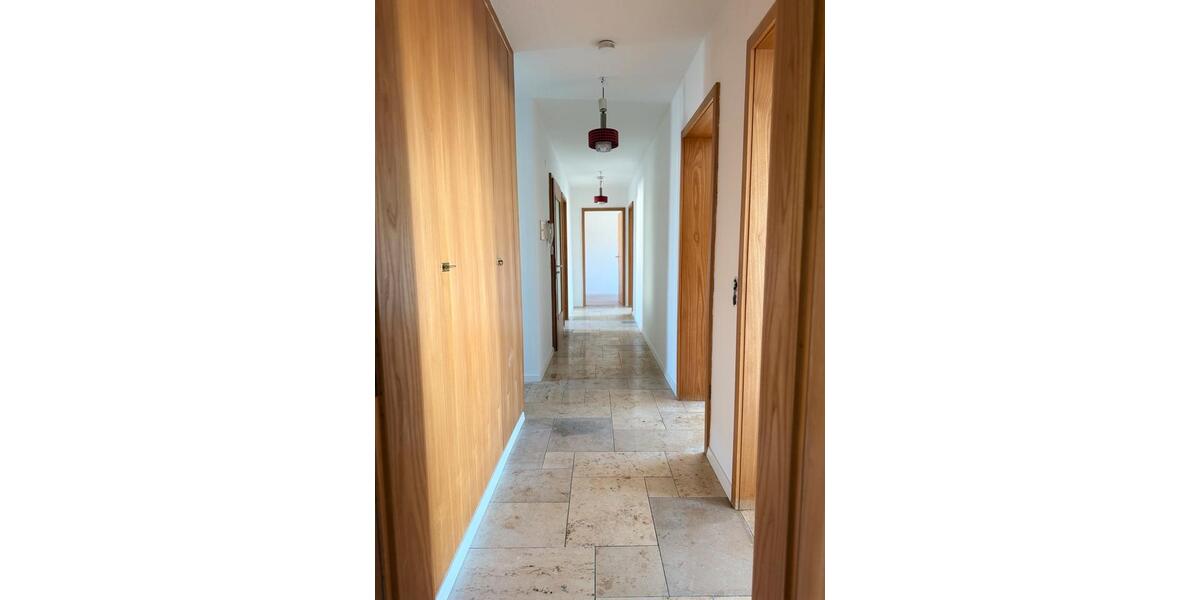 Etagenwohnung Rutesheim - 5 Zimmer, 123 m&sup2;, 1.250&euro; | Angebot:26007794