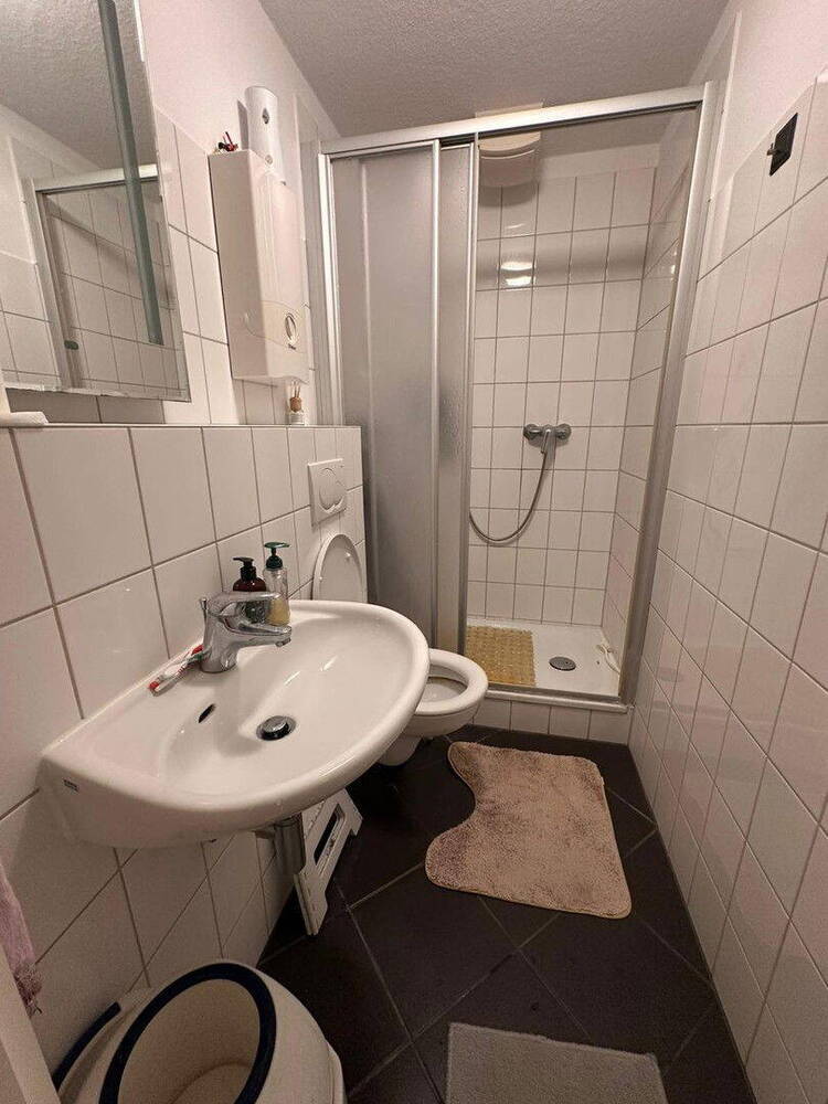 Gemuetliche 2-Z. DG-Wohnung (OG2) ab 1.12 Frei