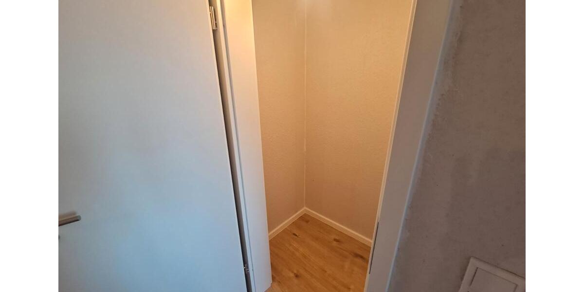 Etagenwohnung Krefeld Cracau - 3 Zimmer, 73 m&sup2;, 775&euro; | Angebot:26697782
