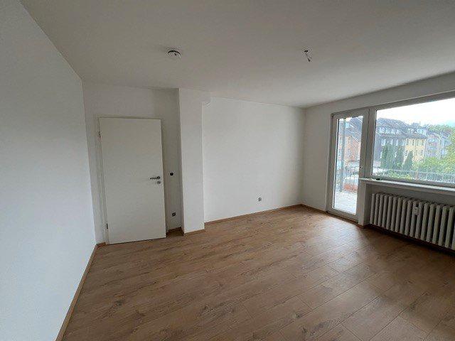 Etagenwohnung Duisburg Duisburg-Mitte - 3 Zimmer, 73 m&sup2;, 650&euro; | Angebot:26663986