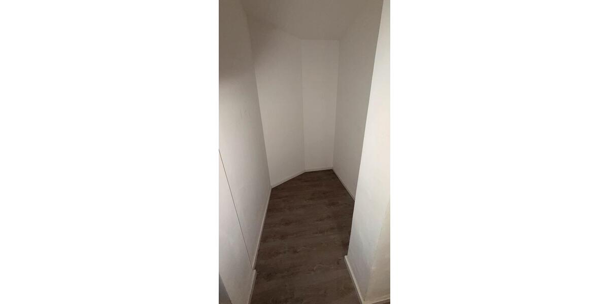 Dachgeschoßwohnung Falkensee - 2 Zimmer, 90 m&sup2;, 1.350&euro; | Angebot:24597937