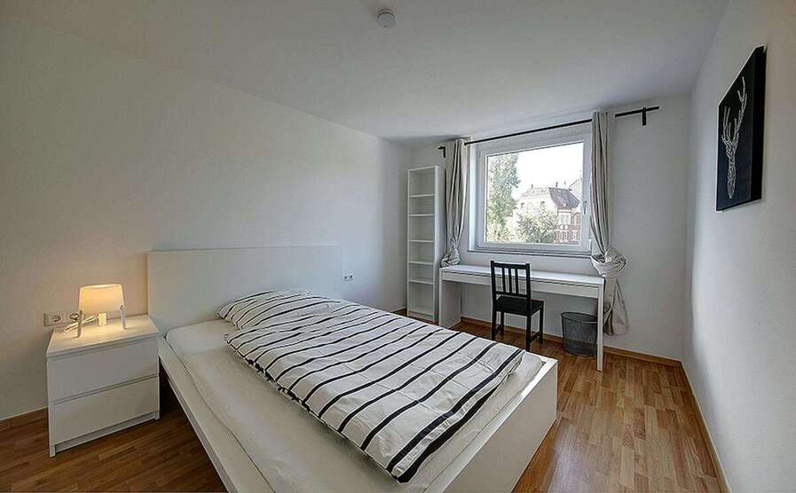 WG-Zimmer in Stuttgart 530 € 11 m² zimmer