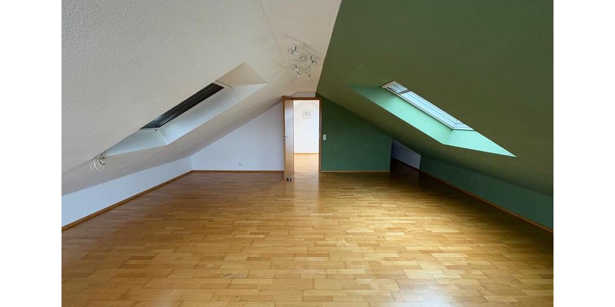 Maisonettenwohnung Freiberg am Neckar - 4.5 Zimmer, 103 m&sup2;, 1.500&euro; | Angebot:26624324