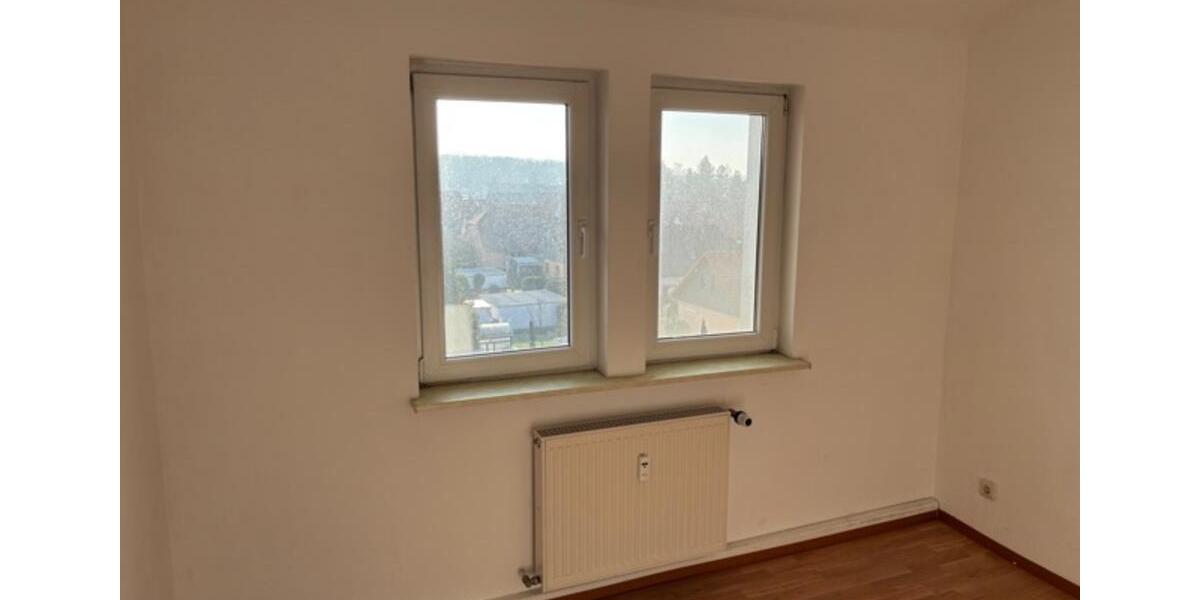 Dachgeschoßwohnung Lucka - 2 Zimmer, 67 m&sup2;, 420&euro; | Angebot:25539489