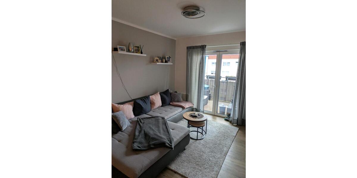 Dachgeschoßwohnung Velten - 3 Zimmer, 75 m&sup2;, 850&euro; | Angebot:26035068