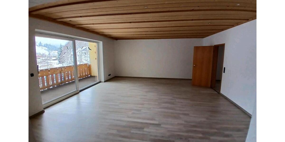 Etagenwohnung Warmensteinach - 5 Zimmer, 150 m&sup2;, 800&euro; | Angebot:24715070