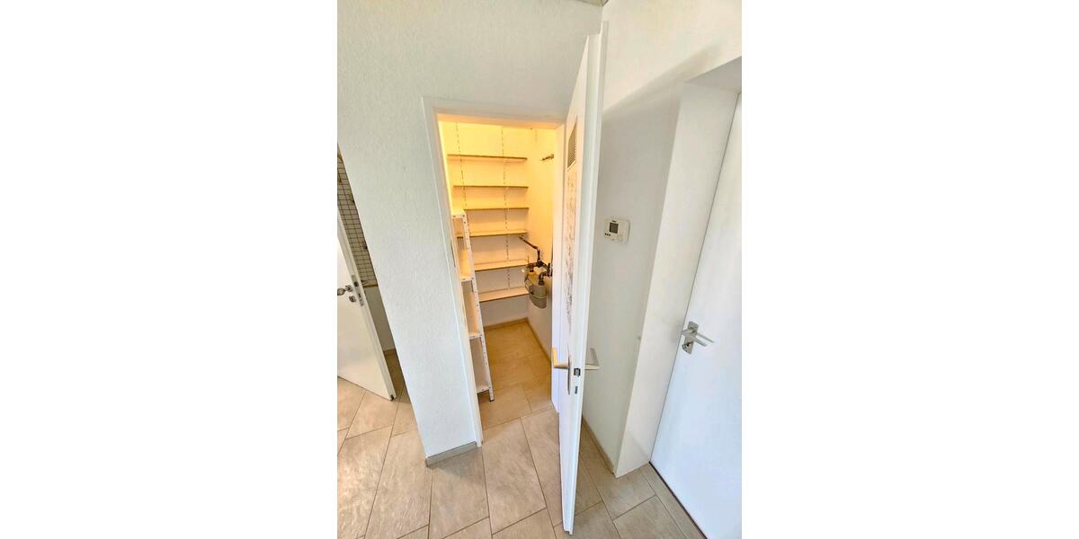 Etagenwohnung Bergneustadt - 3 Zimmer, 77 m&sup2;, 700&euro; | Angebot:26618880