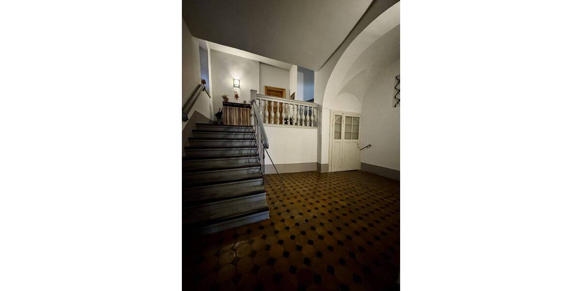 Etagenwohnung Görlitz Altstadt - 2 Zimmer, 63 m&sup2;, 415&euro; | Angebot:26187411