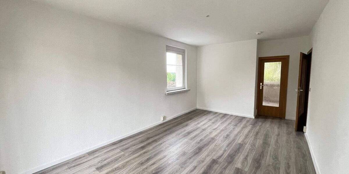 Etagenwohnung Zwickau Eckersbach - 4 Zimmer, 75 m&sup2;, 599&euro; | Angebot:26798533