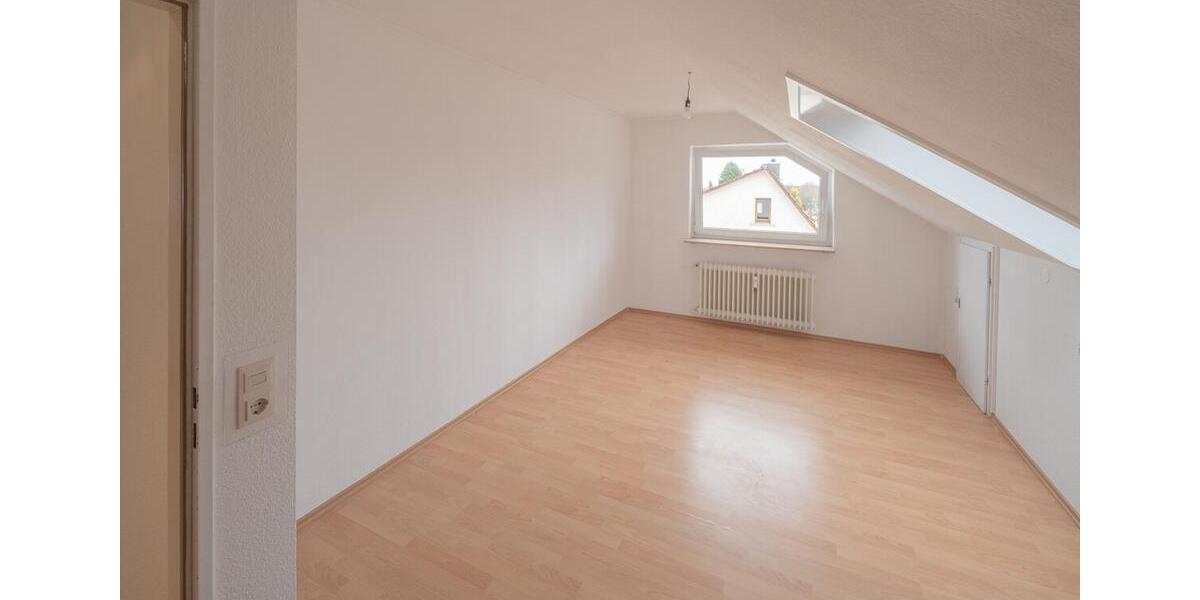 Dachgeschoßwohnung Mönchweiler - 3 Zimmer, 82 m&sup2;, 750&euro; | Angebot:24126601