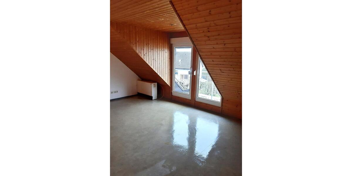 Dachgeschoßwohnung Bad Mergentheim - 2 Zimmer, 57 m&sup2;, 330&euro; | Angebot:25173343