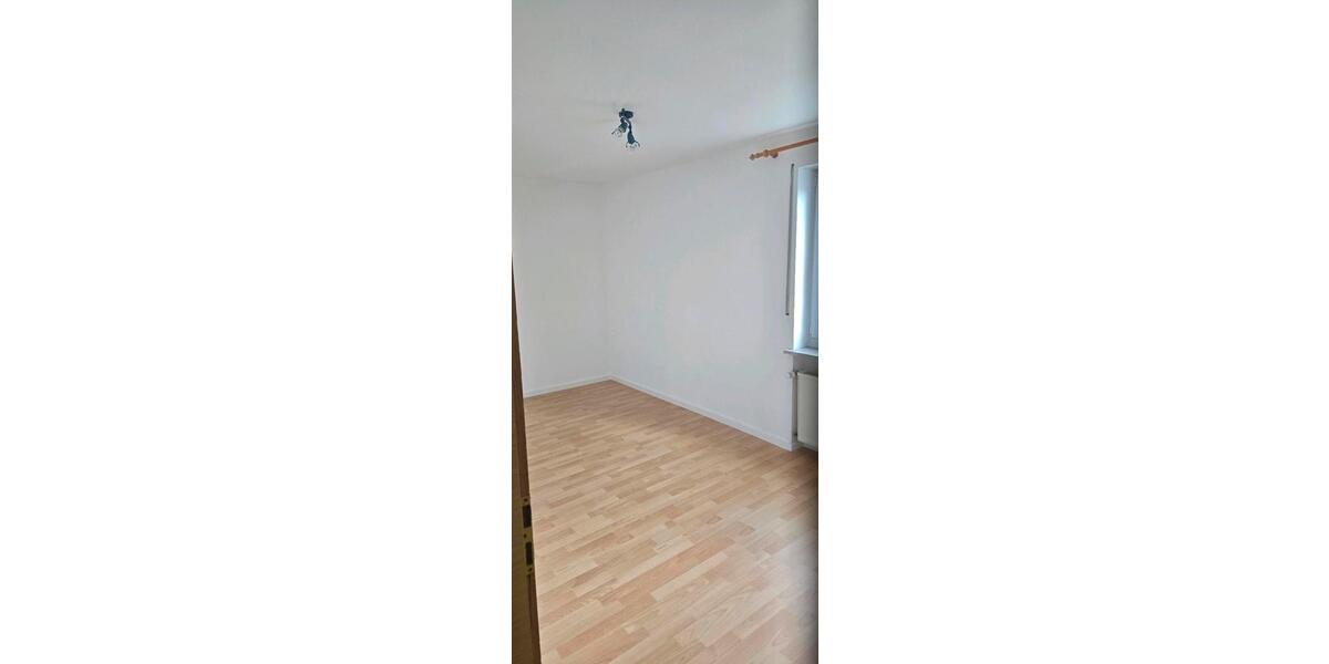 Etagenwohnung Beilngries - 7 Zimmer, 106 m&sup2;, 1.050&euro; | Angebot:26592587