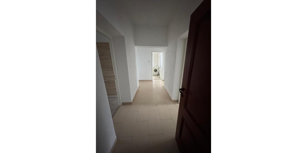 Erdgeschoßwohnung Schöllnach - 3 Zimmer, 67 m&sup2;, 680&euro; | Angebot:24432996