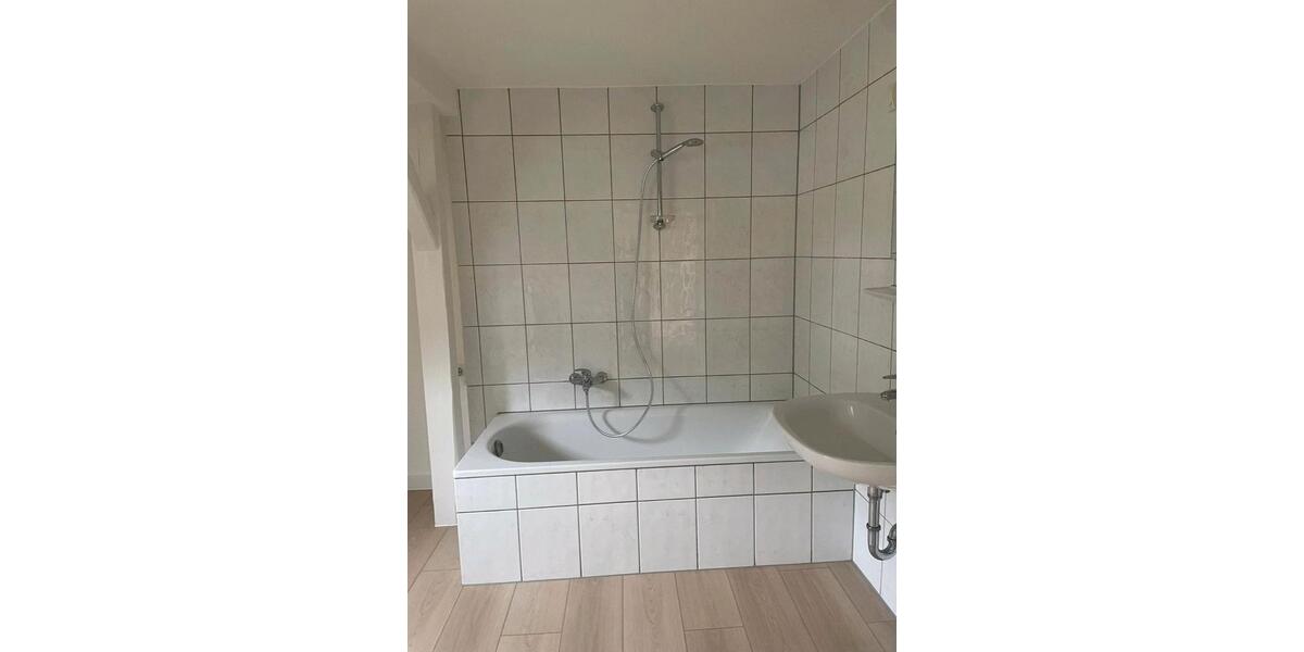 Dachgeschoßwohnung Gerolstein - 2 Zimmer, 1 m&sup2;, 450&euro; | Angebot:25451371