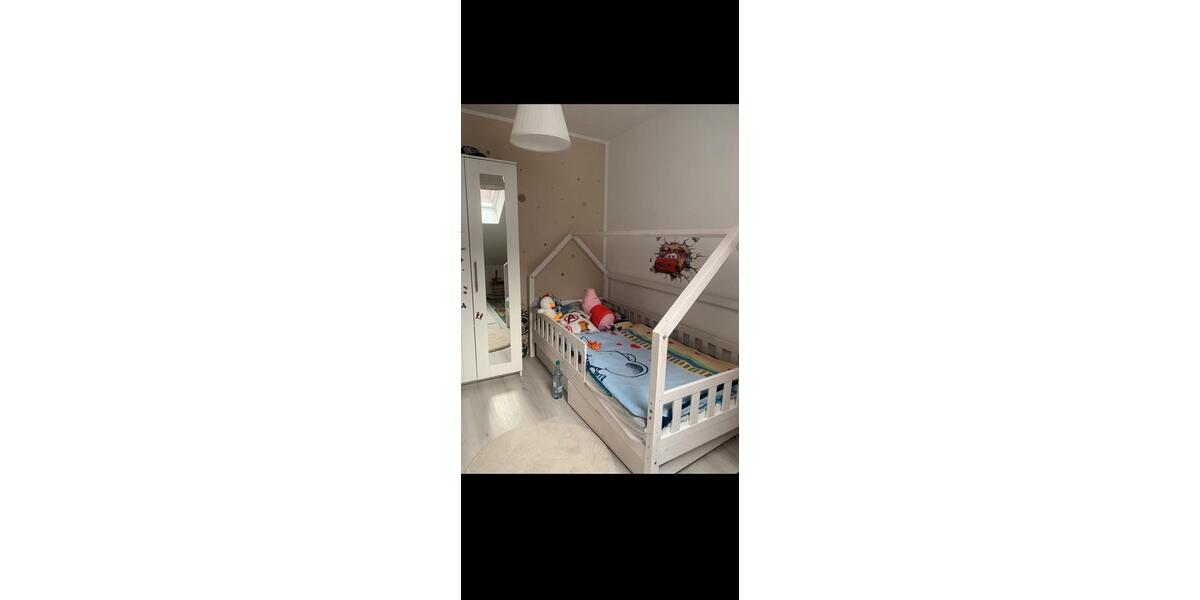 Dachgeschoßwohnung Lage - 3 Zimmer, 72 m&sup2;, 977&euro; | Angebot:24671219