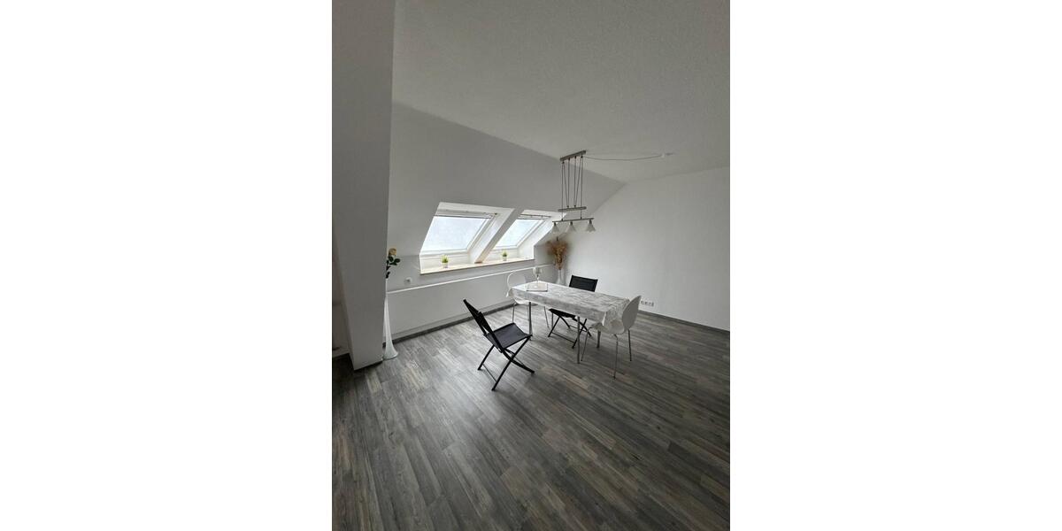 Dachgeschoßwohnung Bad Steben - 4 Zimmer, 106 m&sup2;, 800&euro; | Angebot:25972966