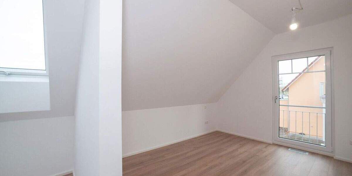 Etagenwohnung Kamenz Hennersdorf - 4 Zimmer, 112 m&sup2;, 1.534&euro; | Angebot:24341573