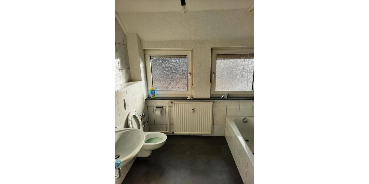 Dachgeschoßwohnung Bad Gandersheim - 3 Zimmer, 74 m&sup2;, 600&euro; | Angebot:24836362