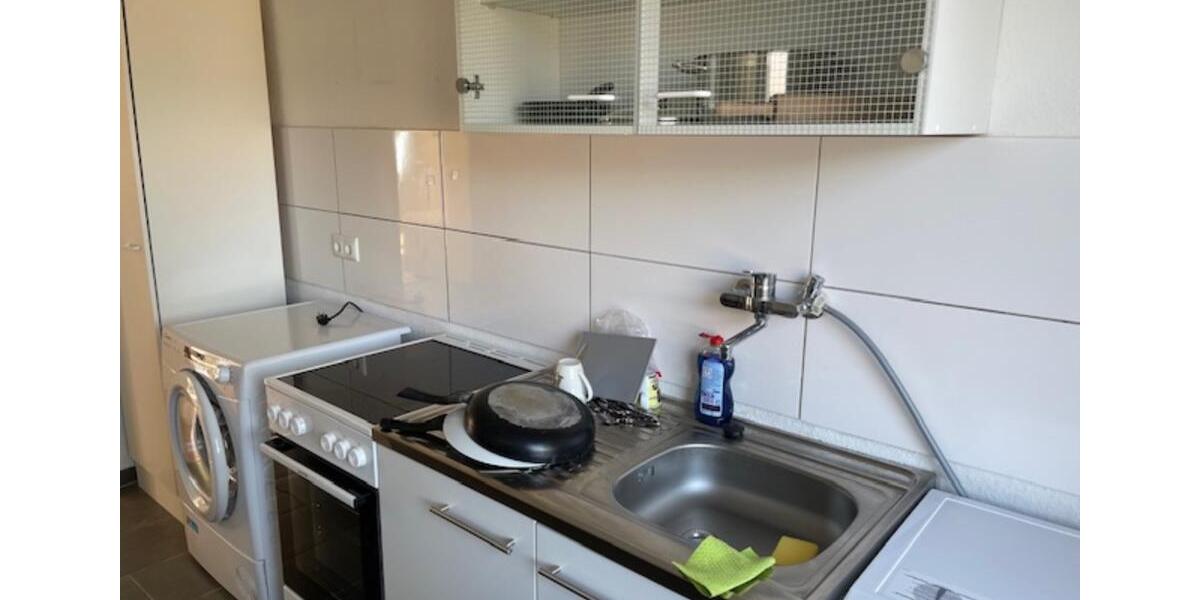 Möbliertes WG-Zimmer in Solingen-Hauptbahnhof-Nähe ! 1 zimmer