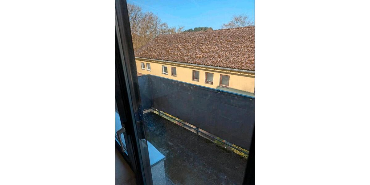 Etagenwohnung Weilrod - 4 Zimmer, 89 m&sup2;, 950&euro; | Angebot:25838006