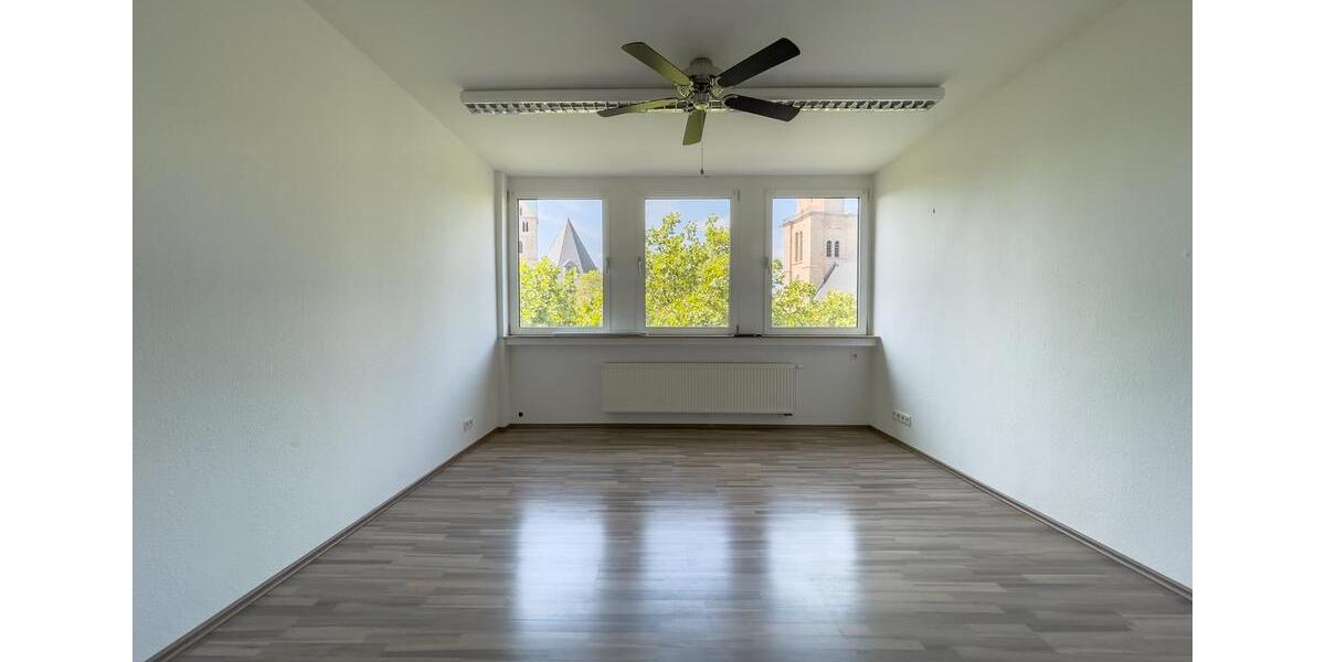 Wohnen direkt neben dem Europa Brunnen und der ST. Marienkirche 2.5 zimmer