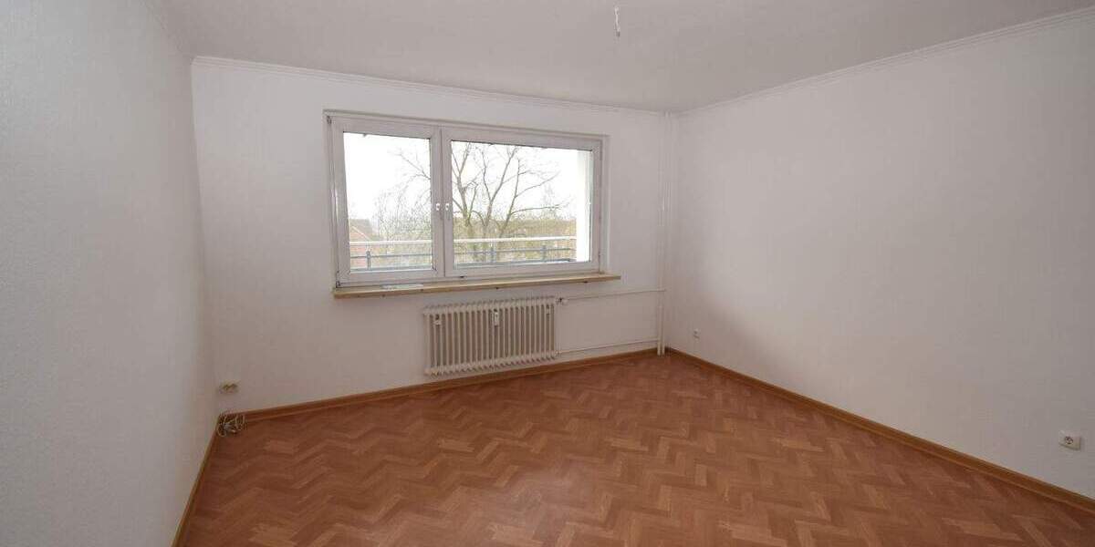 Etagenwohnung Uetersen - 2 Zimmer, 75 m&sup2;, 800&euro; | Angebot:25796717